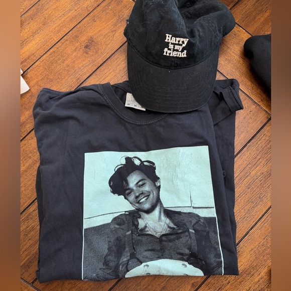 Harry Styles merchandise - Picture 3 of 4